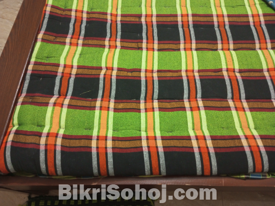 তোশক দুইটি